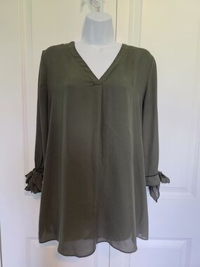 Worthington Olive Green V-Neck Tie-Sleeve Tunic
